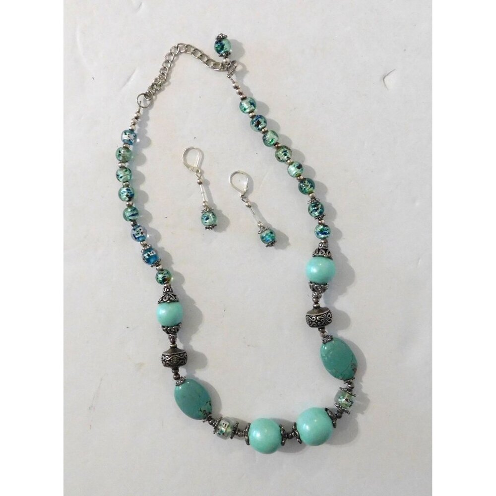 Vintage Style Turquoise Silver Beaded Jewelry Necklace 22 Inch Pierced Earrings
